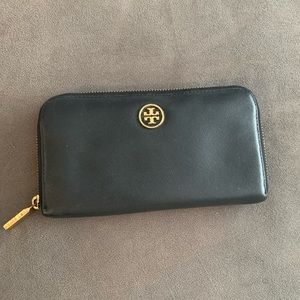Tory Burch leather wallet